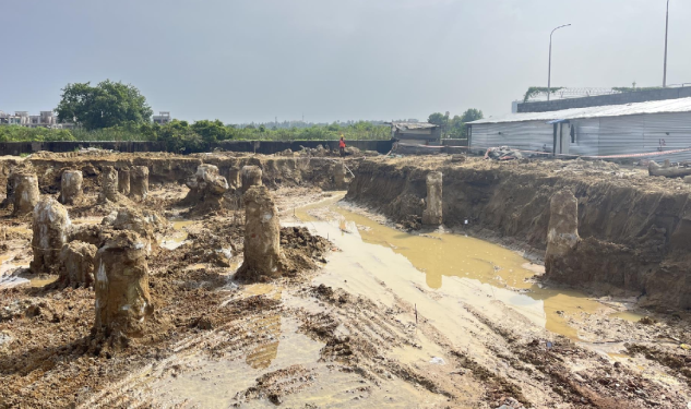 An image of Excavation Work in progress showing construction status of DRA iHeart residential Properties in Navalur, OMR, Chennai as on 29th January 2026